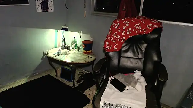 DanelyLopez online show from November 11, 2025, 1:55 am