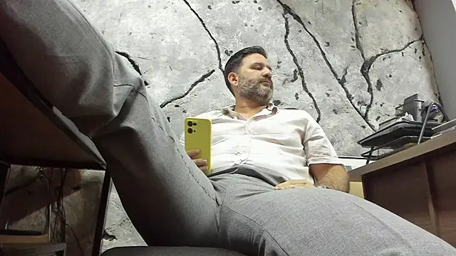 Maxi TheBigDaddy online show from October 22, 2025, 3:22 pm