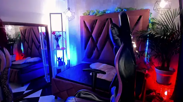 Snapshot of Megan_inked chatting on March 19, 2025, 3:20 am Megan inked online show from March 19, 2025, 3:20 am