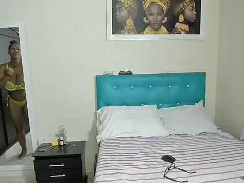 megan-hotxx online show from September 28, 2025, 3:02 am