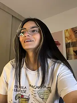 Cat2525 online show from April 16, 2026, 1:06 am