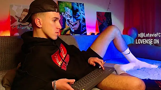 Snapshot of Midnighter_ chatting on January 30, 2025, 9:04 am Midnighter online show from January 30, 2025, 9:04 am