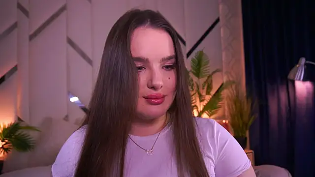 Snapshot of CuteAmberr chatting on September 22, 2025, 11:00 pm CuteAmberr online show from September 22, 2025, 11:00 pm