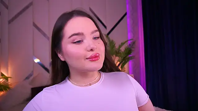 Snapshot of CuteAmberr chatting on September 10, 2025, 12:53 am CuteAmberr online show from September 10, 2025, 12:53 am