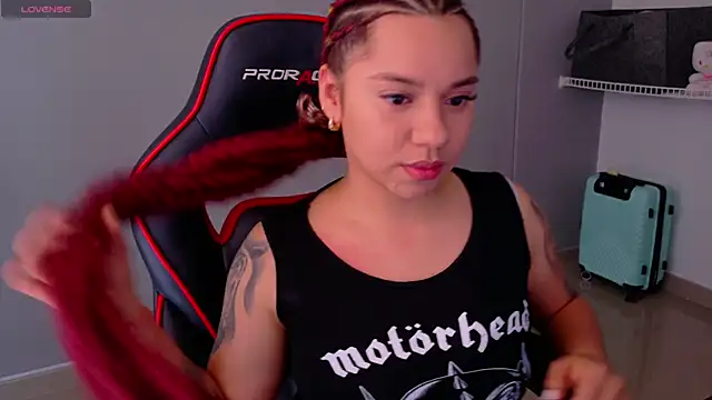 Snapshot of samantha_tattu chatting on June 4, 2026, 6:45 pm samantha tattu online show from June 4, 2026, 6:45 pm