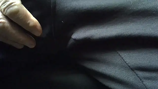 Mariomario0565 online show from January 9, 2026, 11:06 am