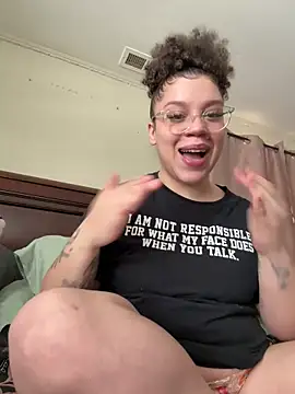 QueenNuttCollector online show from February 12, 2026, 3:01 pm