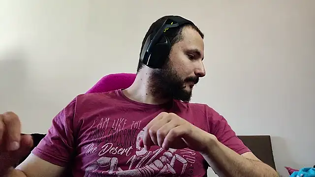 Snapshot of iurytx chatting on October 24, 2025, 11:53 am iurytx online show from October 24, 2025, 11:53 am