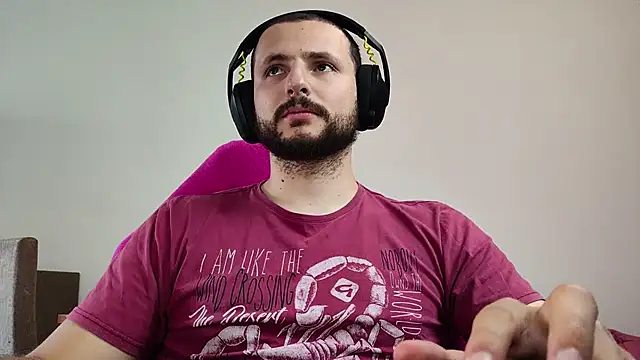 Snapshot of iurytx chatting on September 30, 2025, 4:02 pm iurytx online show from September 30, 2025, 4:02 pm