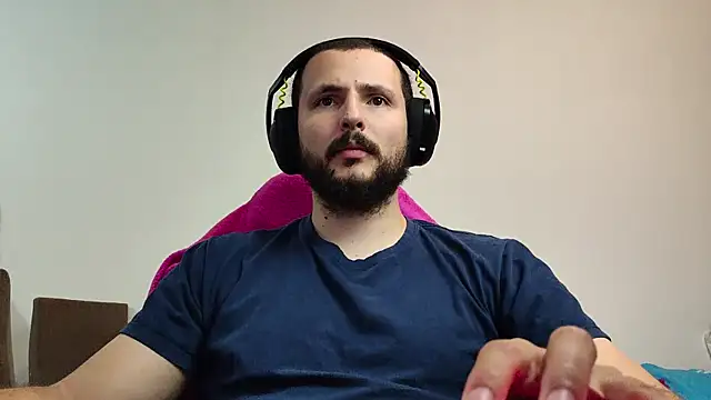 Snapshot of iurytx chatting on October 16, 2025, 8:33 am iurytx online show from October 16, 2025, 8:33 am