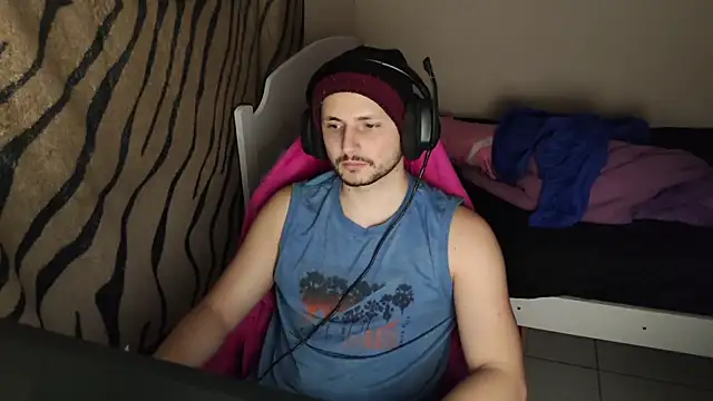 Snapshot of iurytx chatting on March 5, 2025, 11:27 pm iurytx online show from March 5, 2025, 11:27 pm