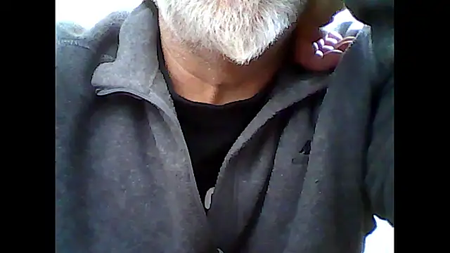 xcimeru online show from September 24, 2025, 7:26 am