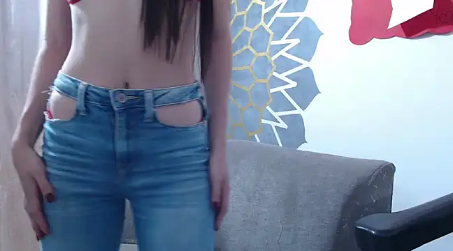 angel girl0610 online show from February 5, 2025, 9:50 pm