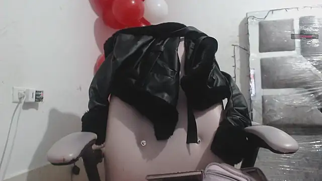 Snapshot of toxxxic_cams chatting on February 7, 2026, 4:09 am toxxxic cams online show from February 7, 2026, 4:09 am