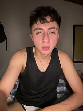 Snapshot of CamiRojas_boy chatting on July 18, 2026, 3:48 am CamiRojas boy online show from July 18, 2026, 3:48 am