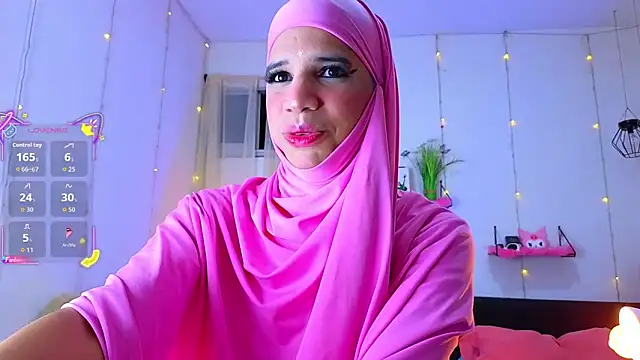 Ariel Femboy  online show from October 5, 2025, 4:25 am