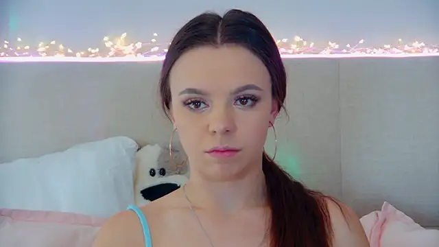 ElisabethDavis online show from March 19, 2025, 3:19 pm