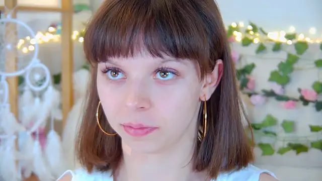 ElisabethDavis online show from April 21, 2026, 4:24 pm