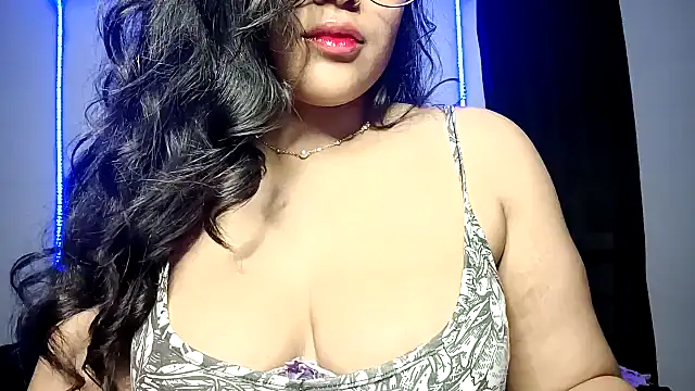 Lucy kanne online show from December 28, 2024, 11:37 pm