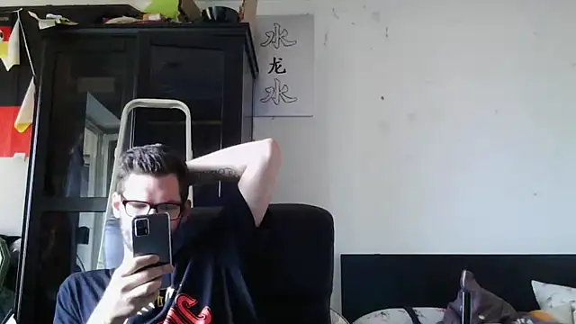 Snapshot of Die-geile-Sau chatting on May 30, 2026, 4:23 pm Die-geile-Sau online show from May 30, 2026, 4:23 pm