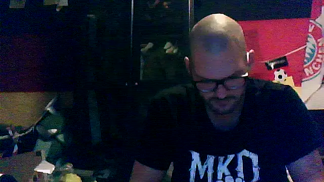 Die-geile-Sau online show from September 12, 2025, 9:03 pm