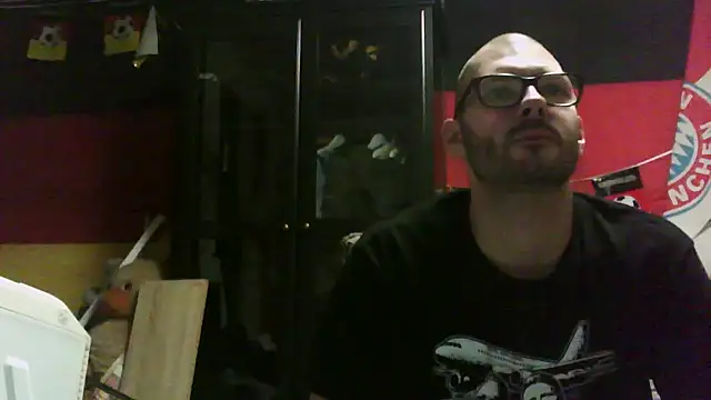 Die-geile-Sau online show from October 26, 2025, 8:09 pm