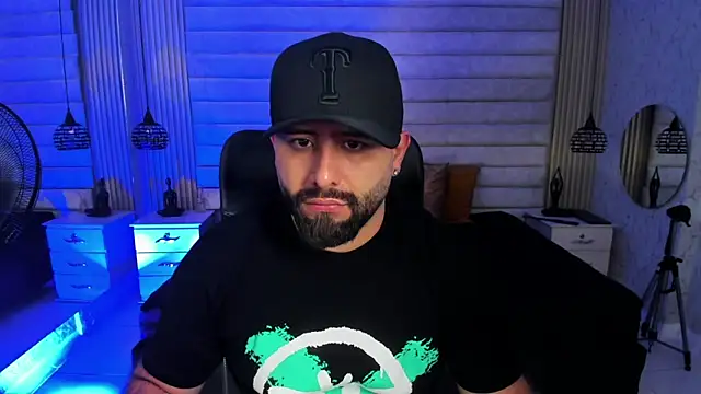 jhon bear03 online show from April 18, 2026, 11:12 am