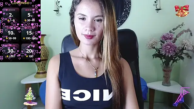 Sofia Franco  online show from December 5, 2025, 7:34 pm