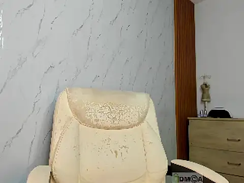 aleja belle online show from April 3, 2026, 12:50 am