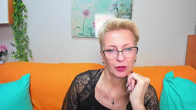 Snapshot of iamyourdream89 chatting on October 24, 2025, 11:53 am iamyourdream89 online show from October 24, 2025, 11:53 am