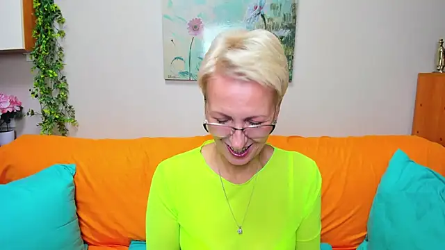 Snapshot of iamyourdream89 chatting on September 27, 2025, 9:26 am iamyourdream89 online show from September 27, 2025, 9:26 am