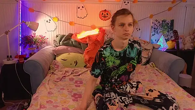 Frank Fraer online show from November 8, 2025, 7:56 am