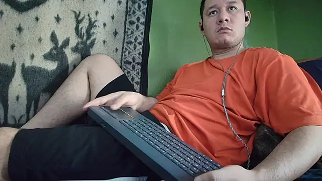 Snapshot of sweet_cock28 chatting on June 1, 2026, 3:00 pm sweet cock28 online show from June 1, 2026, 3:00 pm