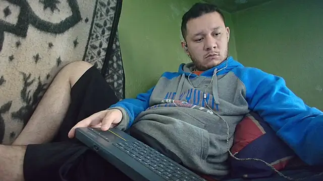 sweet cock28 online show from September 19, 2025, 3:27 pm