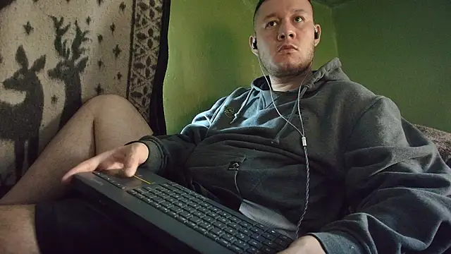 sweet cock28 online show from March 8, 2026, 2:09 pm