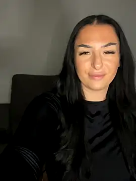 Mia-Bremer online show from September 27, 2025, 10:27 pm