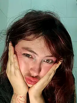 Lauri Greeneyes1 online show from April 21, 2026, 8:59 pm