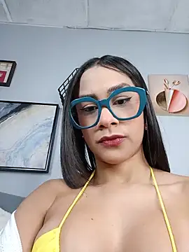 Snapshot of Amber_Etan chatting on June 5, 2026, 2:56 pm Amber Etan online show from June 5, 2026, 2:56 pm