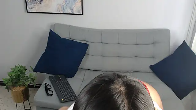 Amber Etan online show from October 24, 2025, 3:22 pm