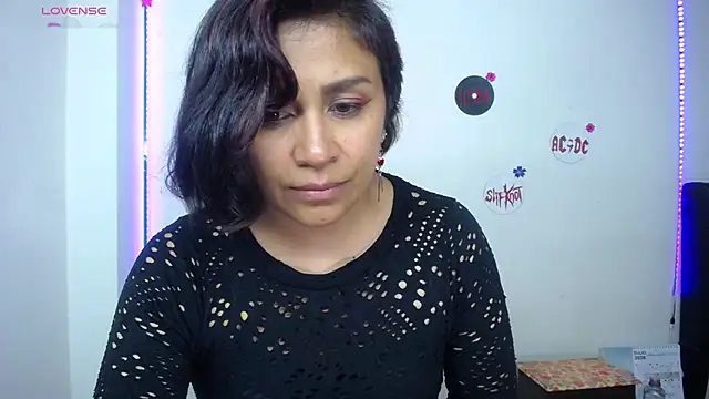 Snapshot of pinky_violeta chatting on July 6, 2026, 12:50 am pinky violeta online show from July 6, 2026, 12:50 am