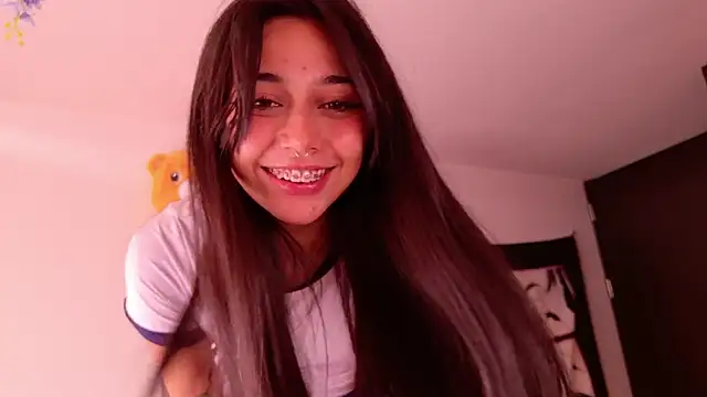 Snapshot of amber_yull chatting on June 6, 2026, 3:39 pm amber yull online show from June 6, 2026, 3:39 pm