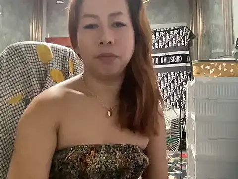 UrLove Marga online show from May 10, 2026, 10:22 pm