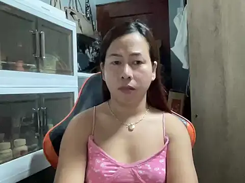 UrLove Marga online show from October 18, 2025, 10:34 pm