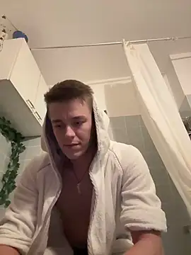 Snapshot of Toyjungee chatting on October 9, 2025, 1:28 am Toyjungee online show from October 9, 2025, 1:28 am