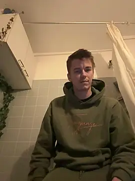 Snapshot of Toyjungee chatting on February 7, 2026, 6:49 pm Toyjungee online show from February 7, 2026, 6:49 pm