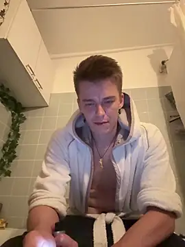 Snapshot of Toyjungee chatting on October 11, 2025, 9:05 pm Toyjungee online show from October 11, 2025, 9:05 pm