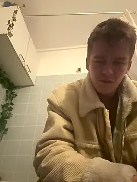 Snapshot of Toyjungee chatting on November 12, 2025, 12:37 am Toyjungee online show from November 12, 2025, 12:37 am