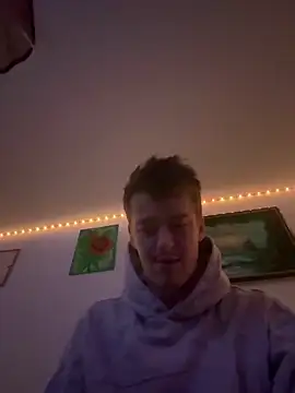 Snapshot of Toyjungee chatting on February 14, 2026, 8:20 pm Toyjungee online show from February 14, 2026, 8:20 pm