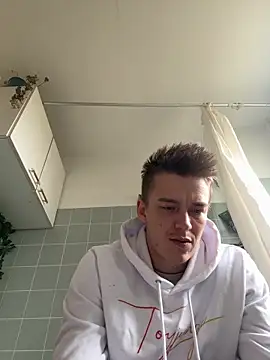 Snapshot of Toyjungee chatting on October 15, 2025, 11:18 am Toyjungee online show from October 15, 2025, 11:18 am