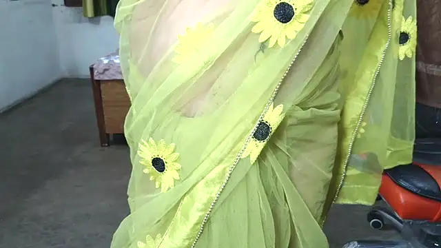 Cute Mahi22 online show from March 1, 2026, 2:44 am